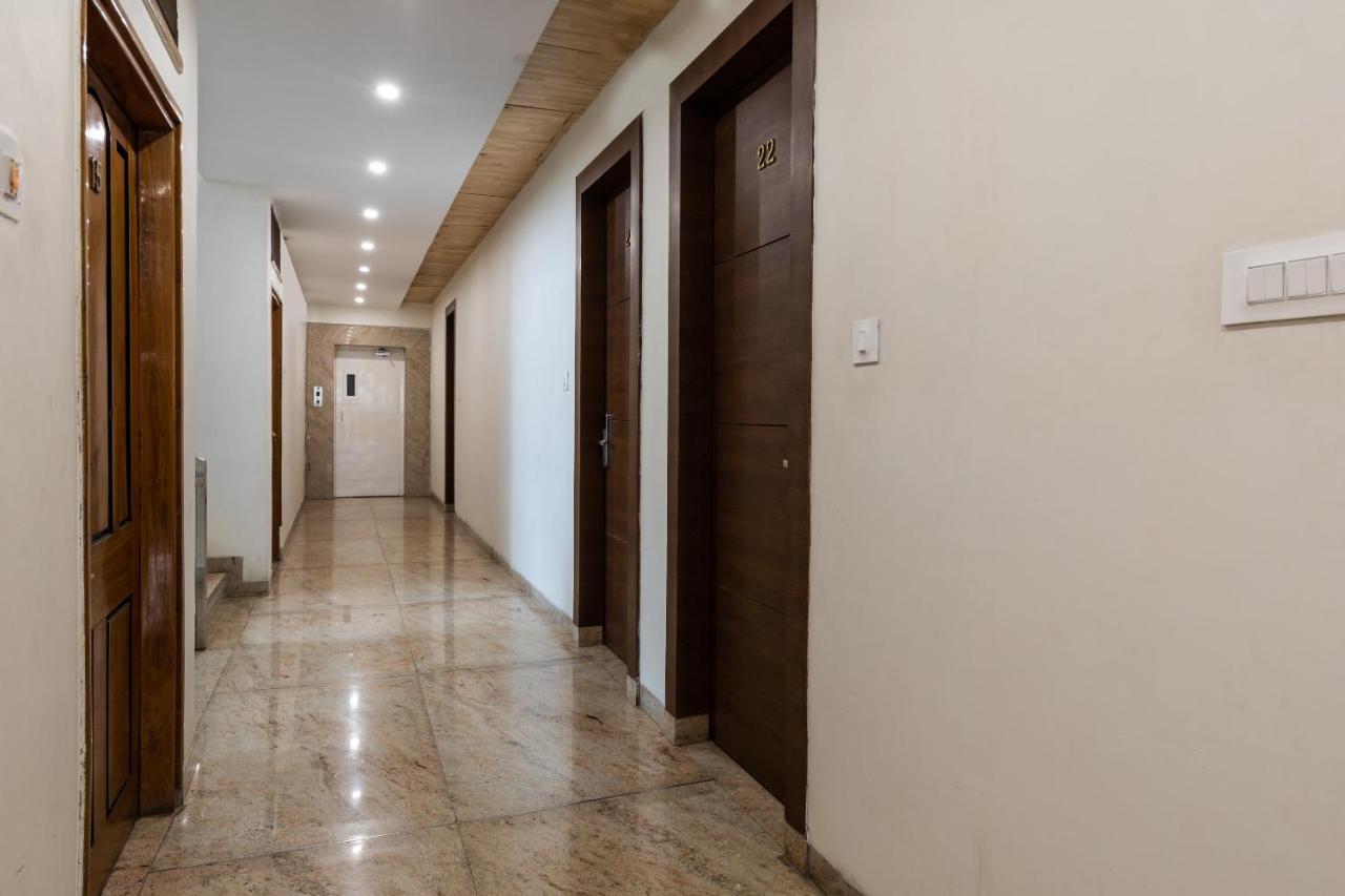 Capital O 47403 Hotel Manjeet Bhopal Exteriör bild