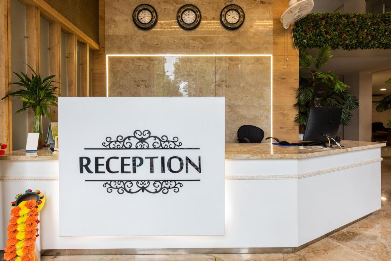 Capital O 47403 Hotel Manjeet Bhopal Exteriör bild